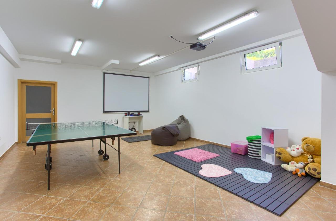 Villa Gardena Vrh  Ngoại thất bức ảnh