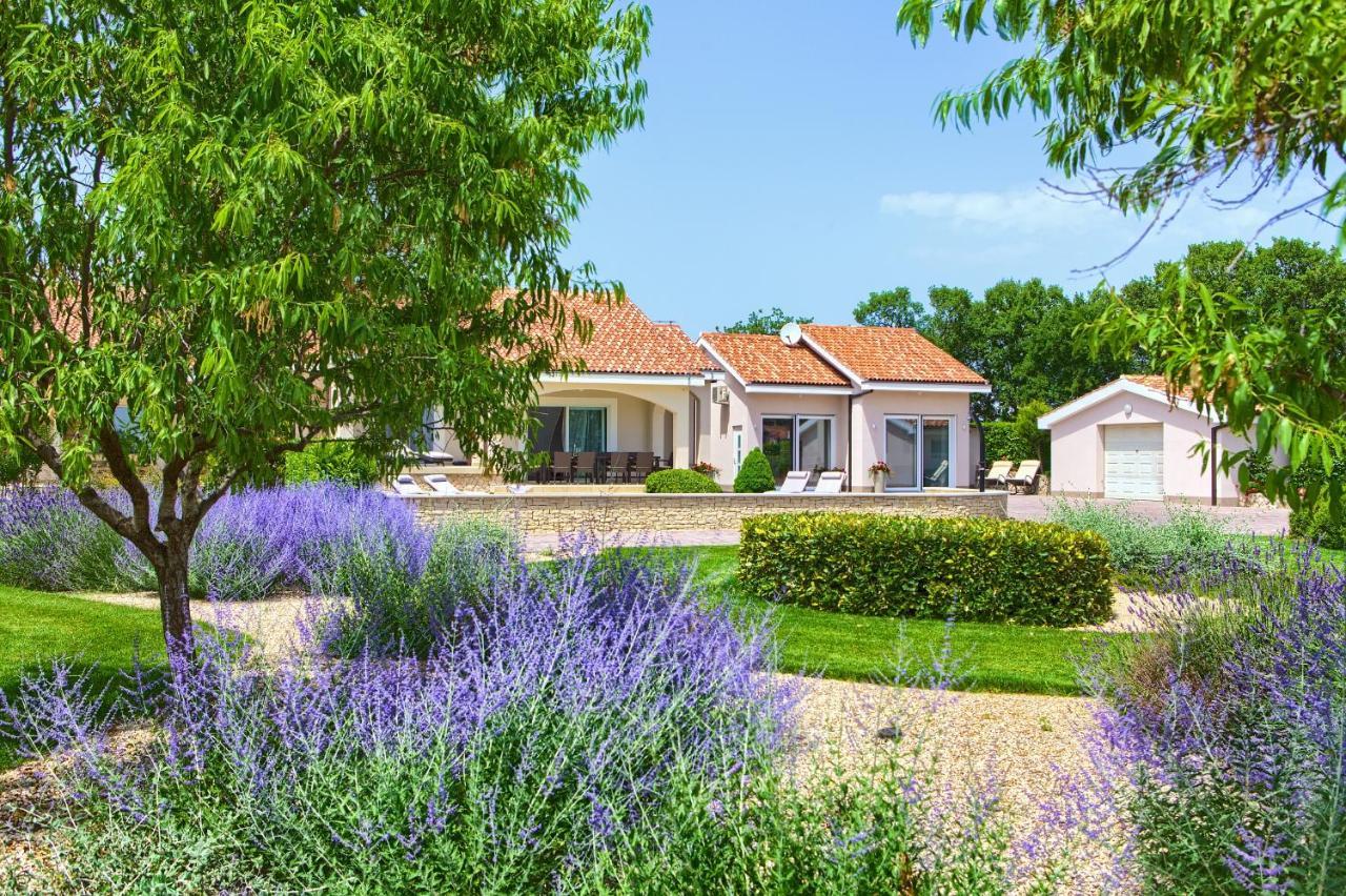 Villa Gardena Vrh  Ngoại thất bức ảnh